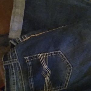 Mudd Capris
